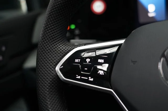 VW Golf – 34