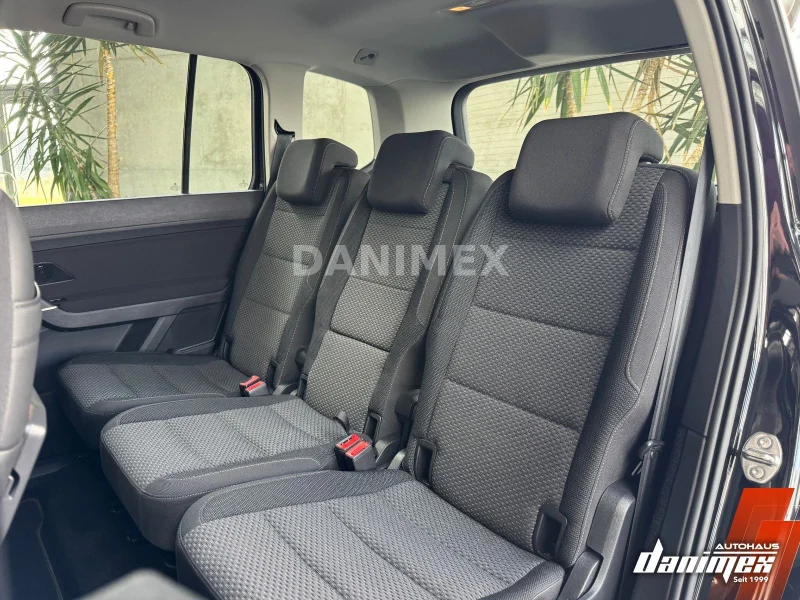 Volkswagen Touran – 10