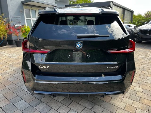 BMW iX1 – 7