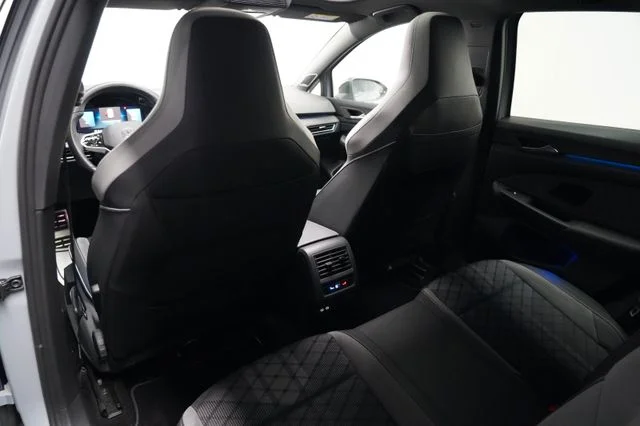VW Golf – 22
