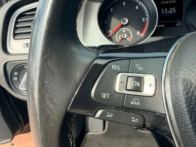 VW Golf – 23