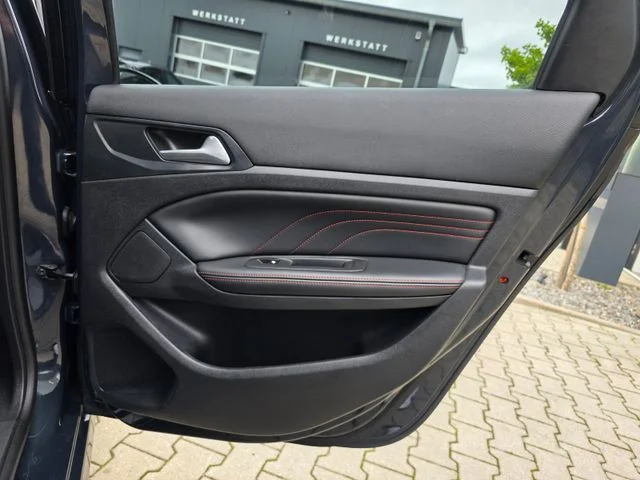 Peugeot 308 – 24