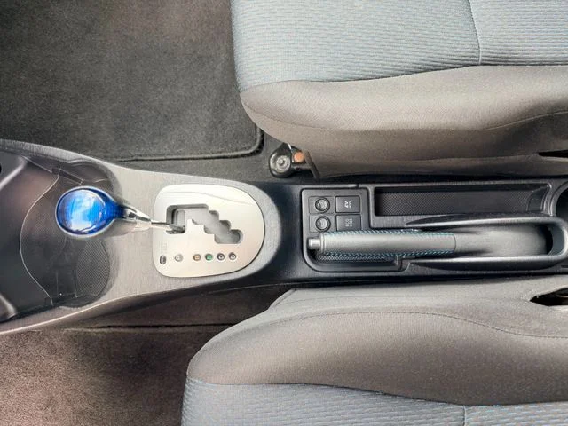 TOYOTA Yaris – 23