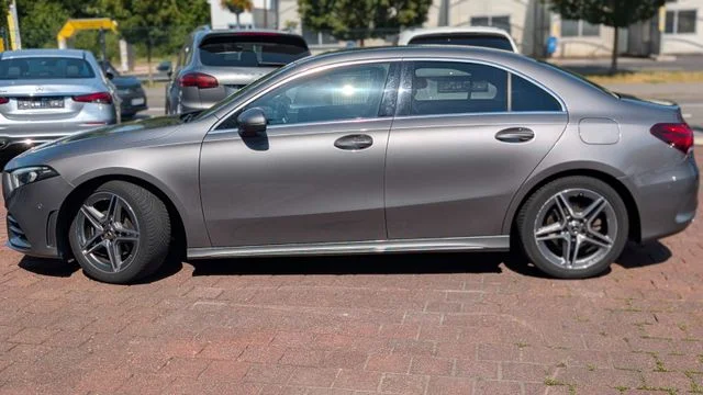 MERCEDES-BENZ A 200 – 2
