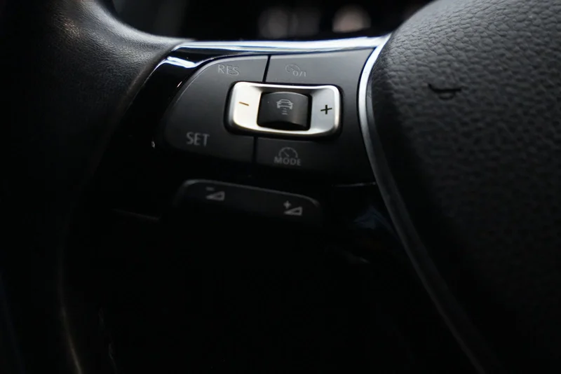 Volkswagen Tiguan – 12