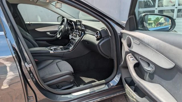 MERCEDES-BENZ C 200 – 18
