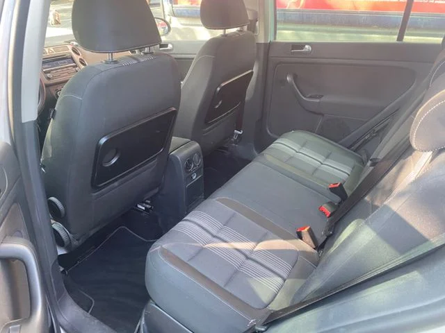 VW Golf – 18