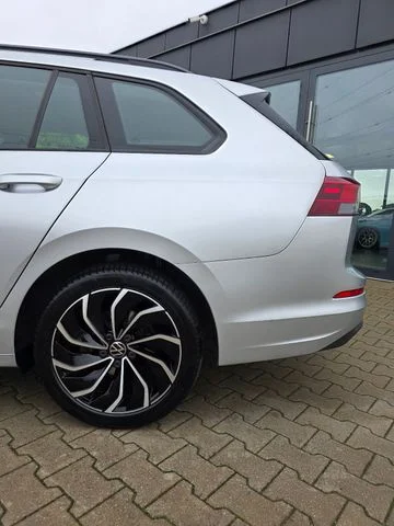 Volkswagen Golf – 12