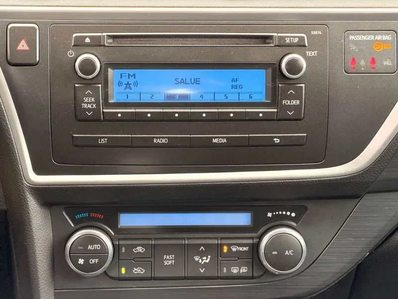 Toyota Auris II (2012-) – 21