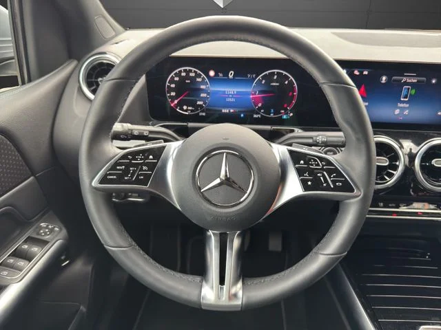 Mercedes-Benz B 220 – 14