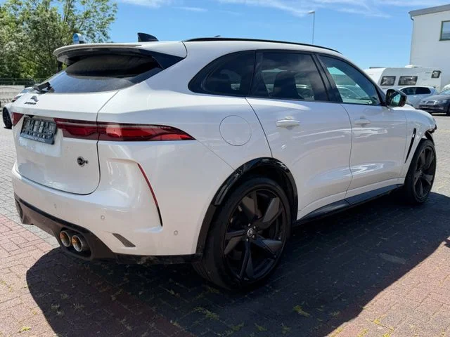 Jaguar F-Pace – 5