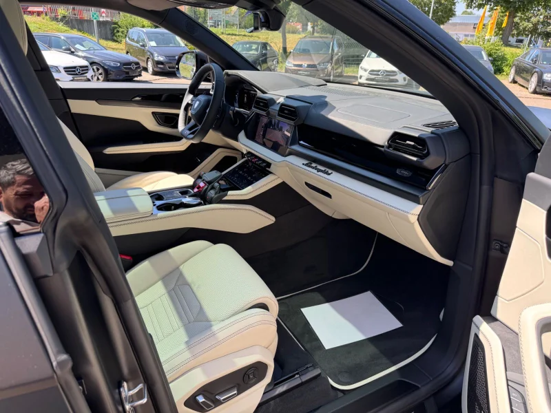 Lamborghini Urus – 42