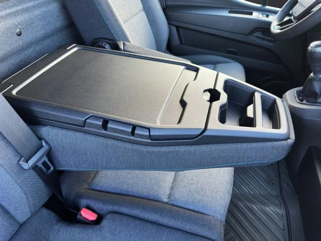 Renault Master Schaltwagen AHK 3,5 Aluminium Aufbau – 16