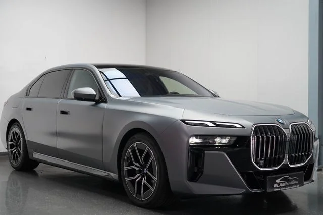 BMW 740 – 2