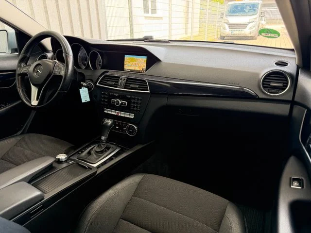 Mercedes-Benz C 220 – 17