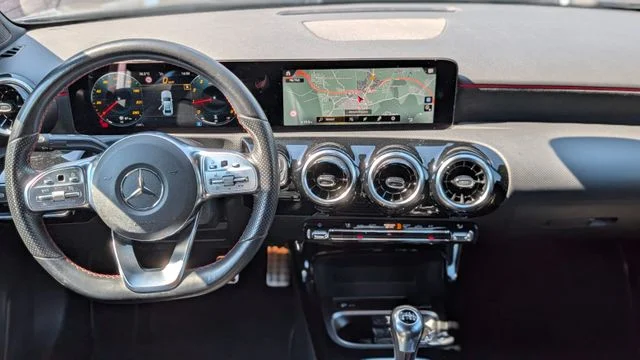 MERCEDES-BENZ A 200 – 19