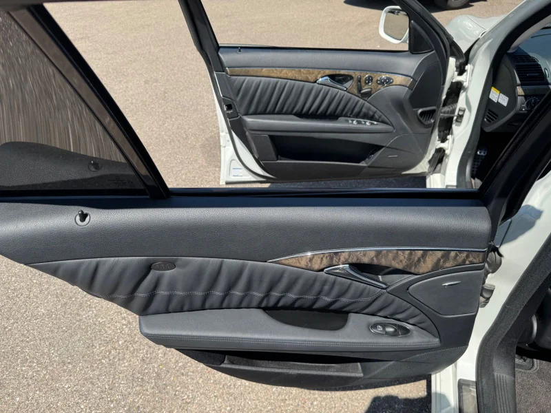 Mercedes-Benz E 63 AMG – 23