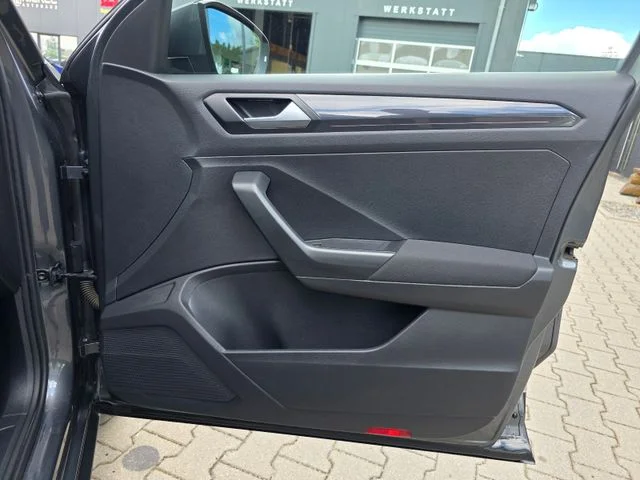 Volkswagen T-Roc – 21