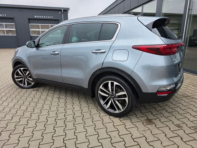 Kia Sportage – 8