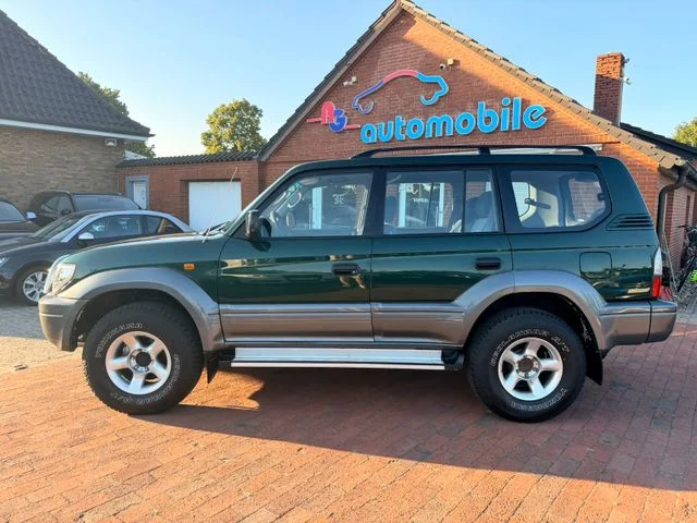 TOYOTA Land Cruiser – 2