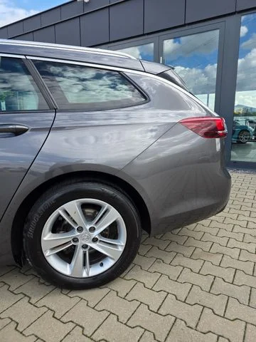 Opel Insignia – 8