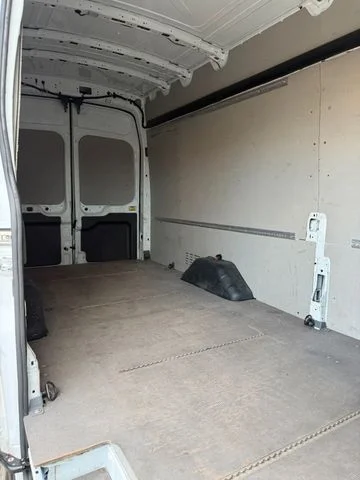 Ford Transit – 16