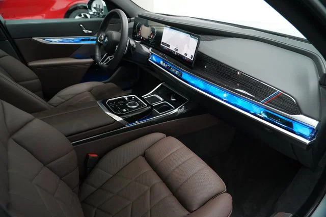 BMW 740 – 44