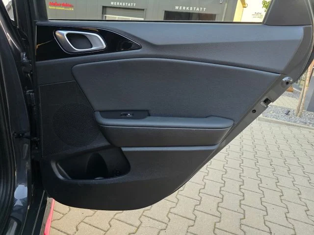 Kia pro cee'd / ProCeed – 23