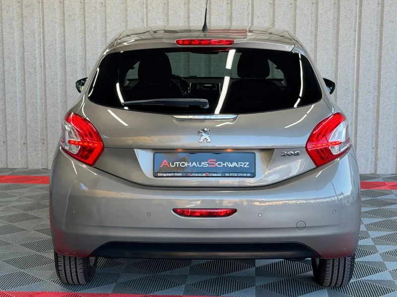 Peugeot 208 – 6