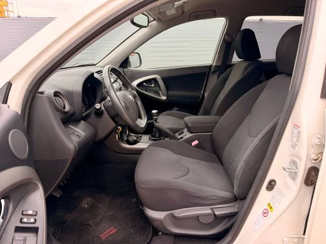 Toyota RAV 4 – 27
