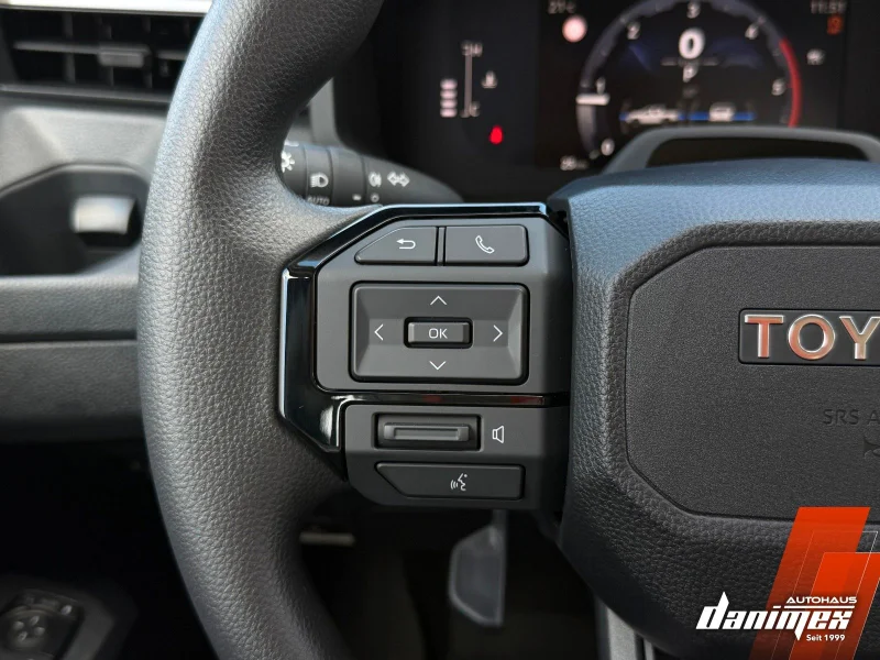 Toyota Hilux – 24