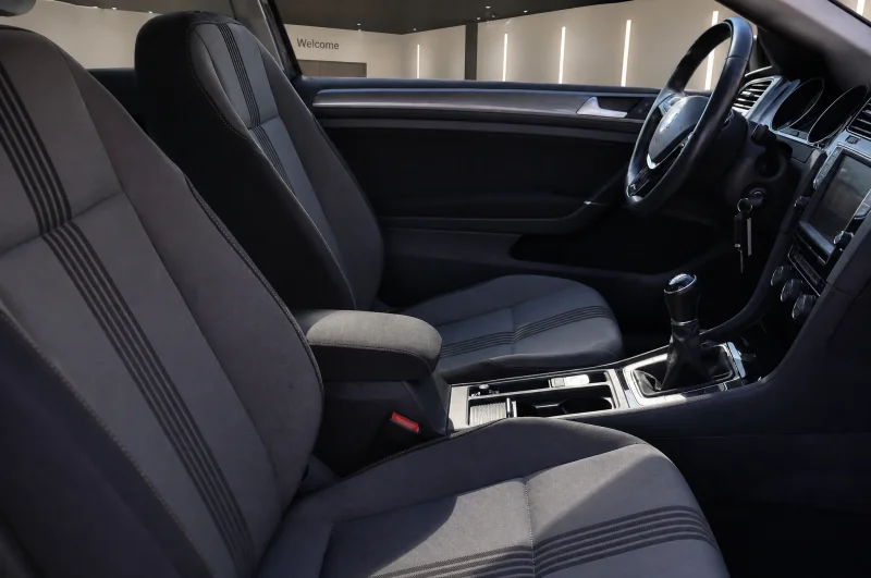 Volkswagen Golf – 10