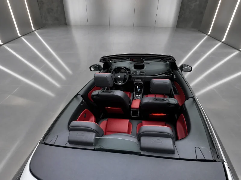 RENAULT Megane – 10