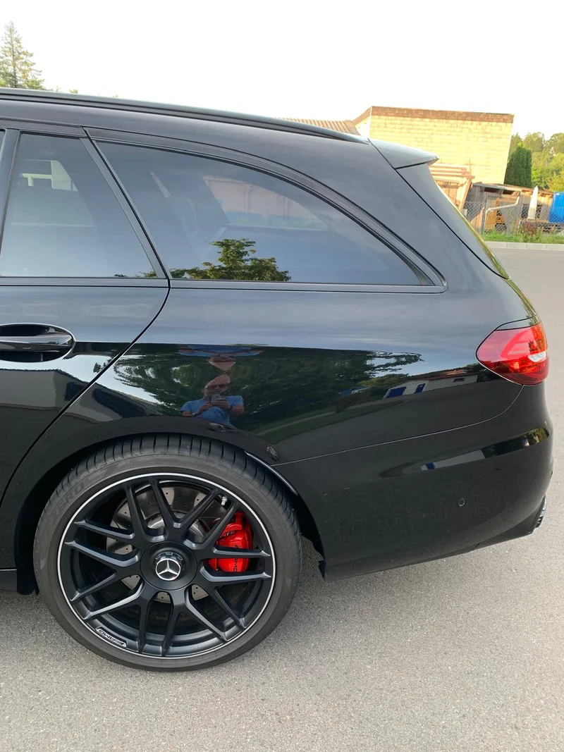 Mercedes-Benz E 63 AMG – 8