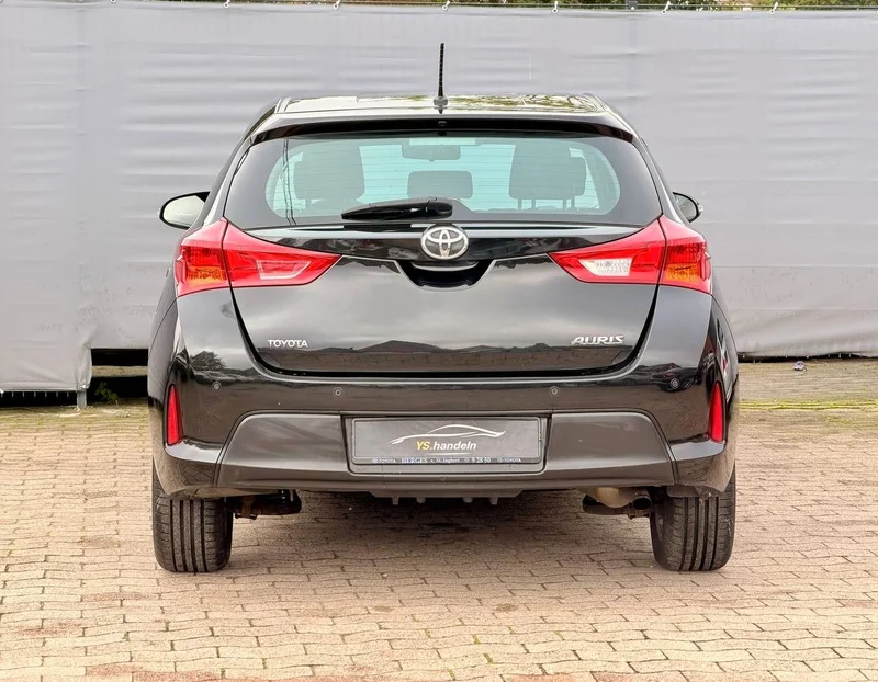 Toyota Auris II (2012-) – 7