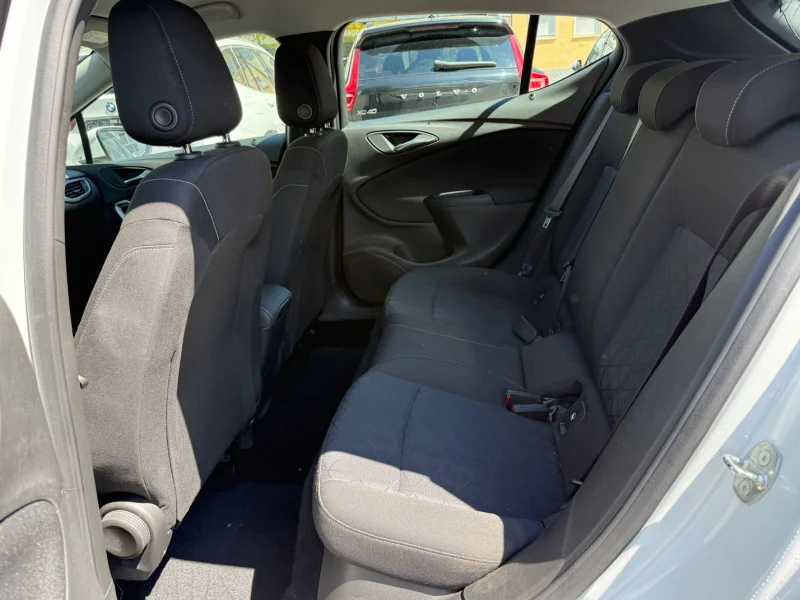 Opel Astra – 12