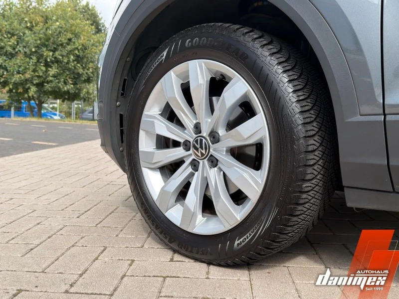 Volkswagen T-Roc – 10