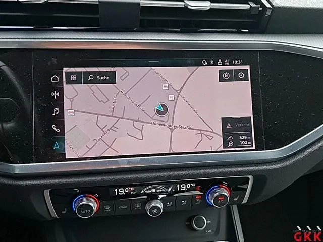Audi Q3 – 8