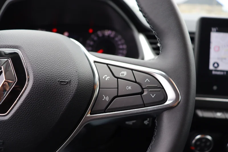 Renault Captur – 24