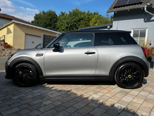 Mini COOPER SE – 4