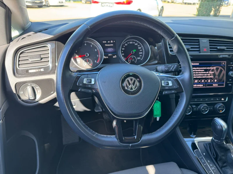 Volkswagen Golf – 21