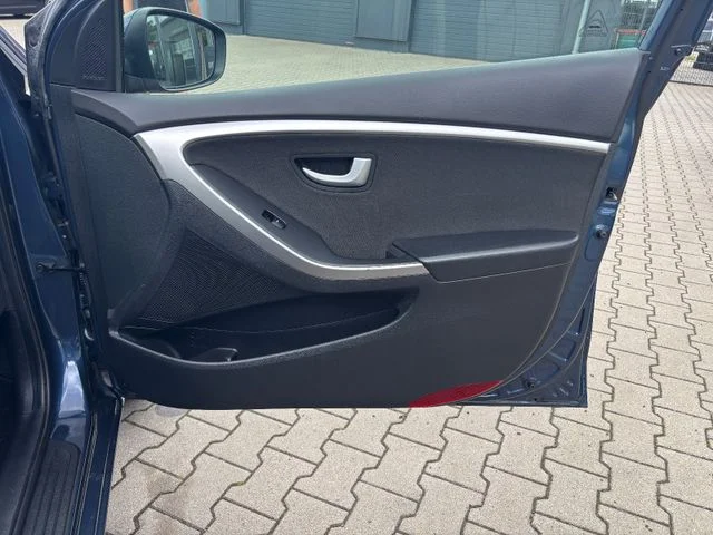 Hyundai i30 – 16