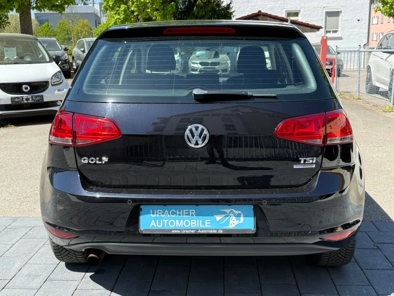 Volkswagen Golf – 6