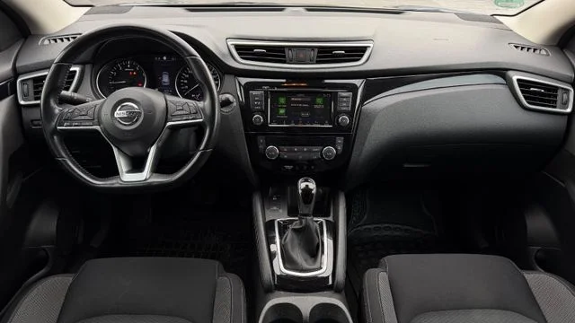 Nissan Qashqai – 10
