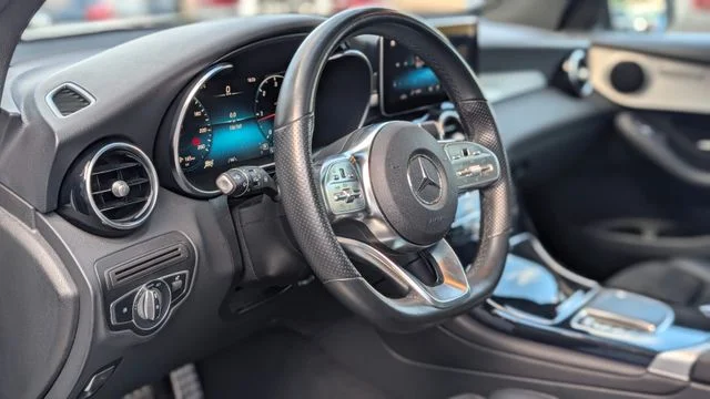 MERCEDES-BENZ GLC 300 – 17