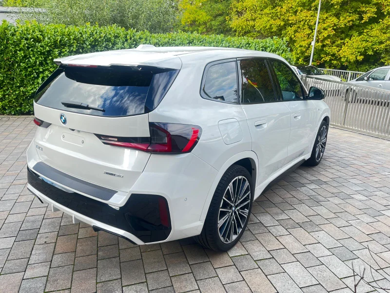BMW iX1 – 9
