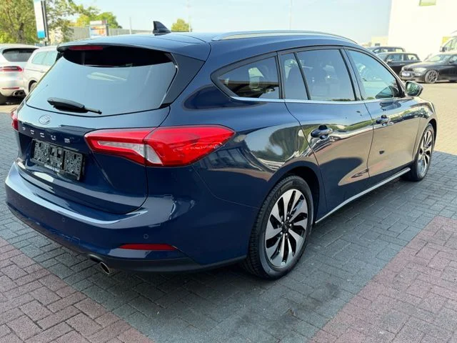 Ford Focus – 5