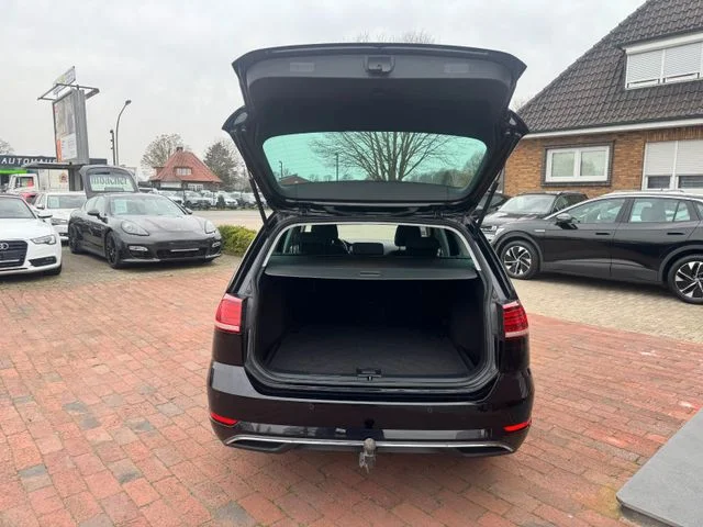 Volkswagen Golf – 8