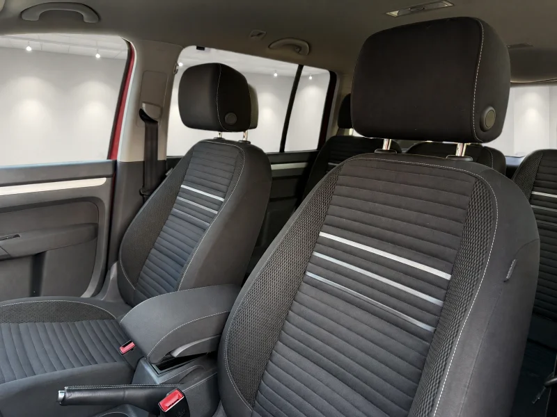 Volkswagen Touran – 11
