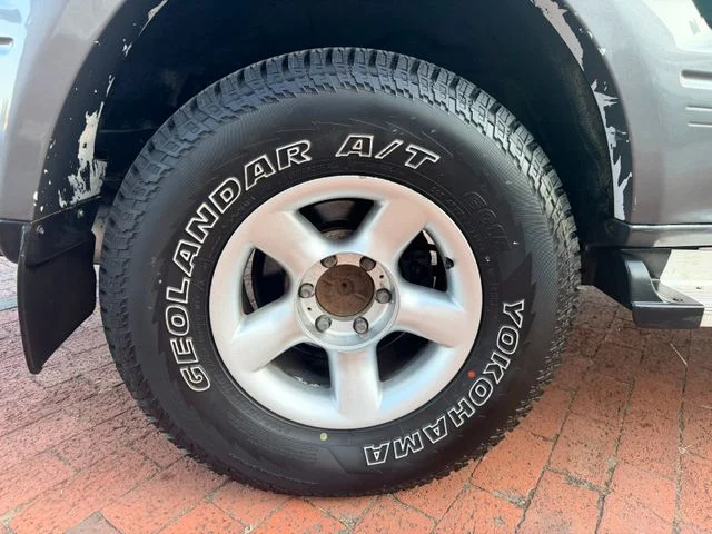 TOYOTA Land Cruiser – 8